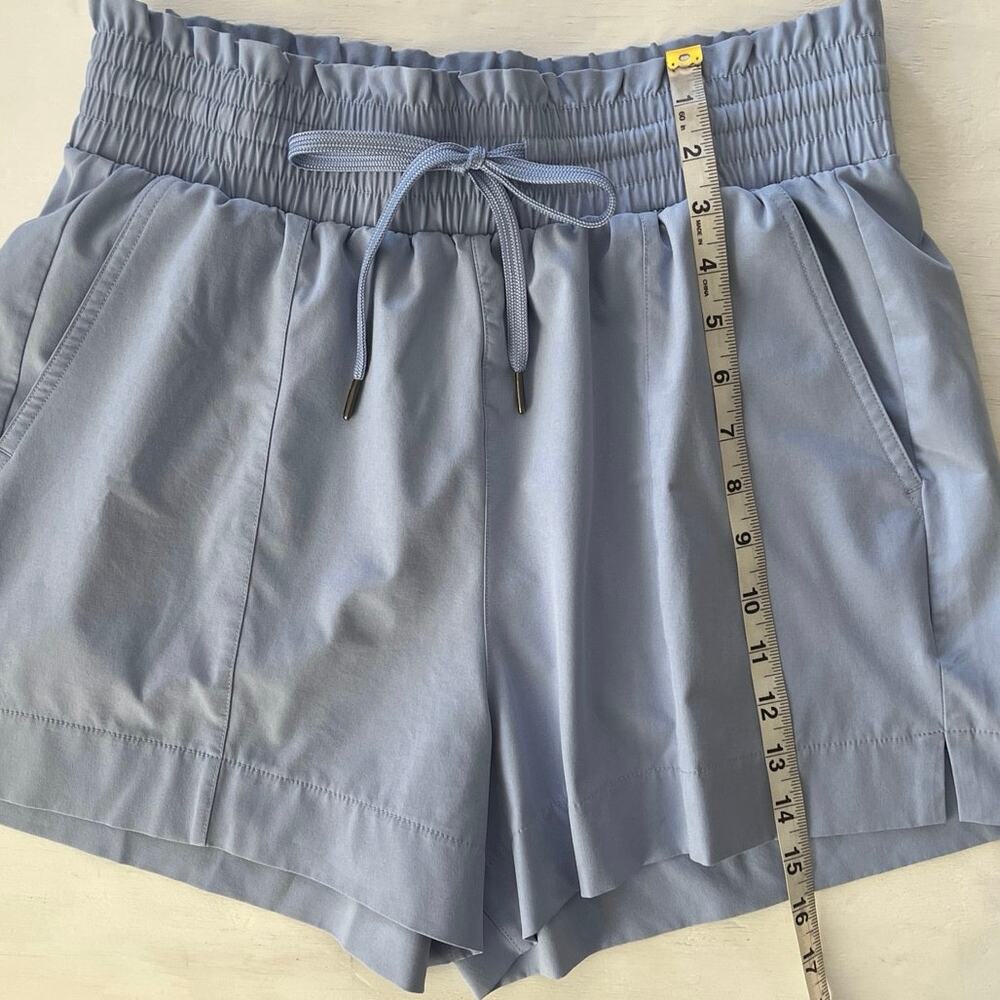 Abercrombie & Fitch Traveler Shorts Womens Size M Lt Blue Pockets Casual Pastel - Picture 8 of 13